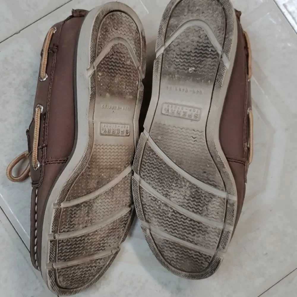 Sperry boys Top Sider Leeward Boat Shoes 1.5 excellent condition